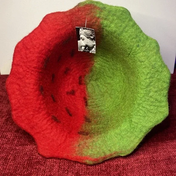 1
/
of
2

Hand felted Watermelon Wool Hat. - Picture 3 of 4
